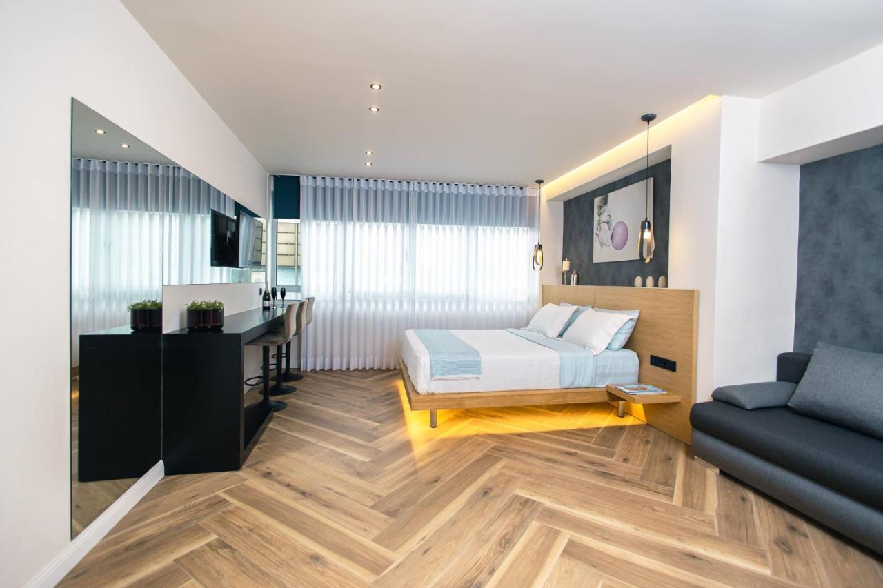 Triple A - Prime Location - Between Monastiraki & Syntagma Square-Free Parking! Athens Exterior photo